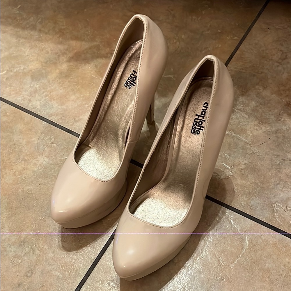 Charlotte Russe Cream High Heels Elegant Pumps
